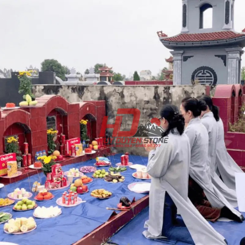 Bài văn khấn tạ mộ đầy đủ, chi tiết