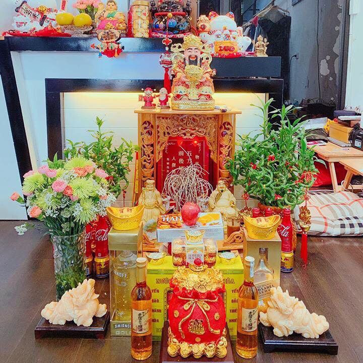 Bàn thờ Thần Tài Thổ Địa bằng gỗ tự nhiên