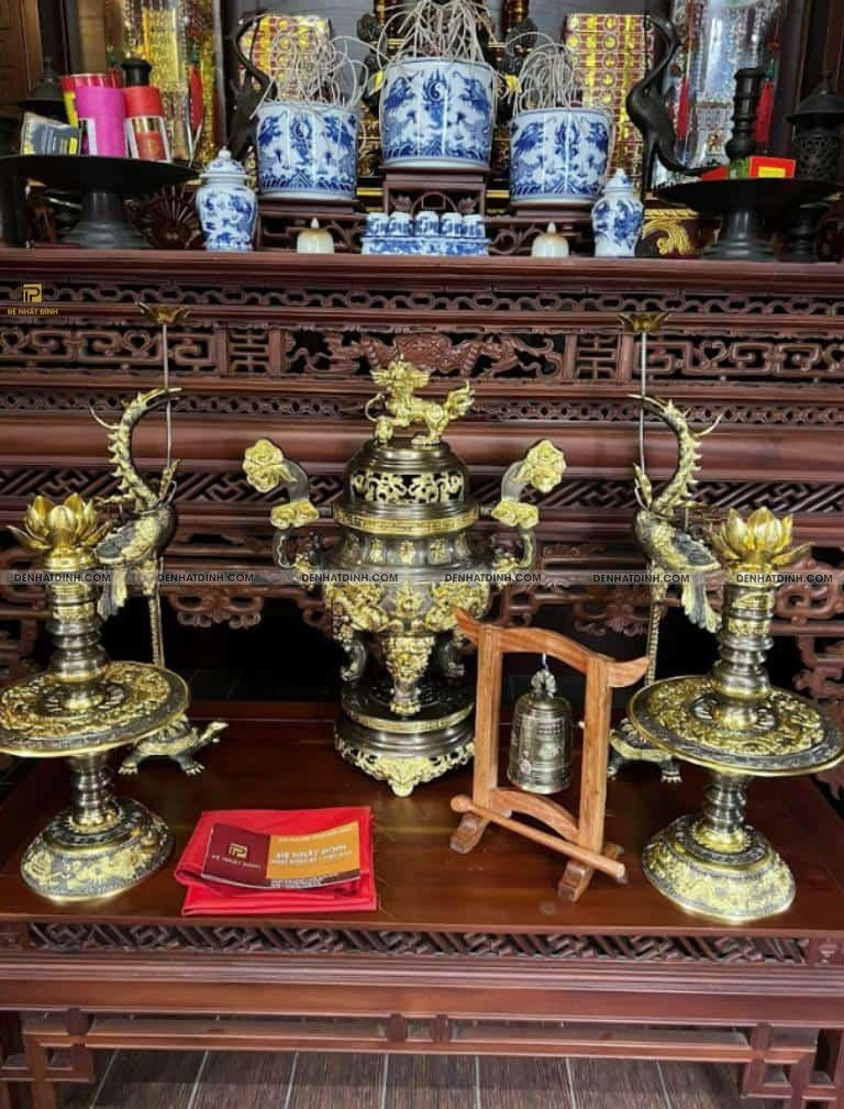 Chuẩn bị lễ vật và bài văn khấn lễ tạ sau khi bốc bát hương đầy đủ