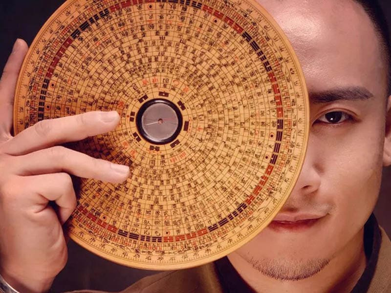 Chuyên gia phong thủy tư vấn về vị trí đặt lại bàn thờ hợp mệnh gia chủ sau khi sửa chữa