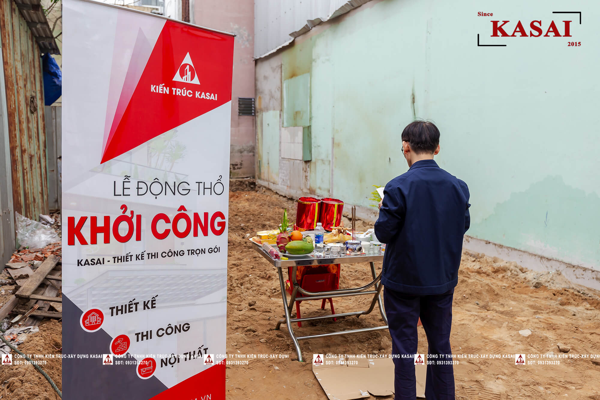 Gia chủ thành tâm đọc văn khấn động thổ xây nhà để cầu bình an