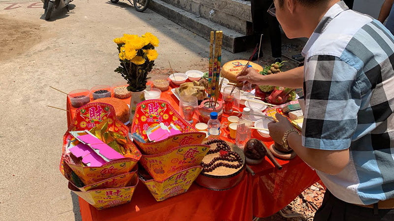 Lễ vật cúng động thổ xây mộ