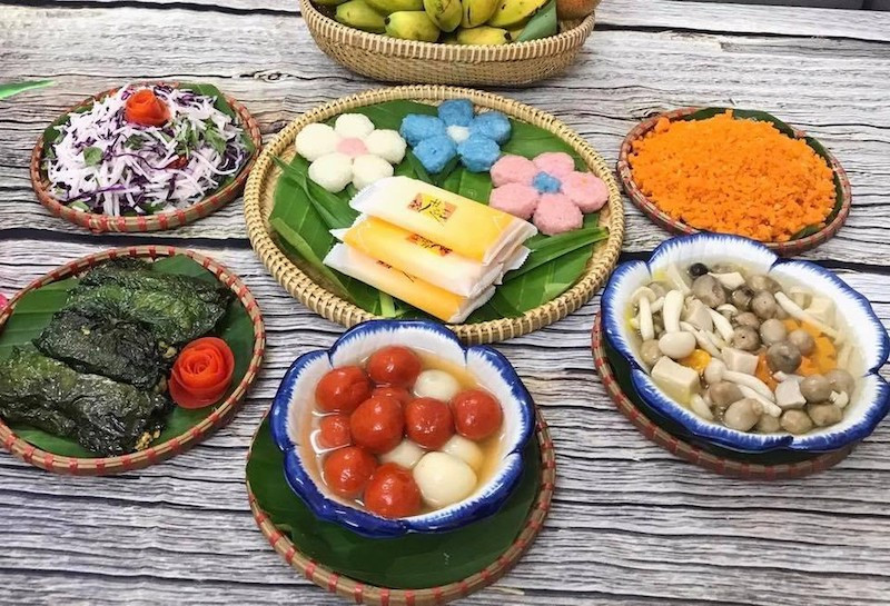 Mâm cỗ chay thanh tịnh dâng Phật trong lễ cúng rằm tháng Giêng