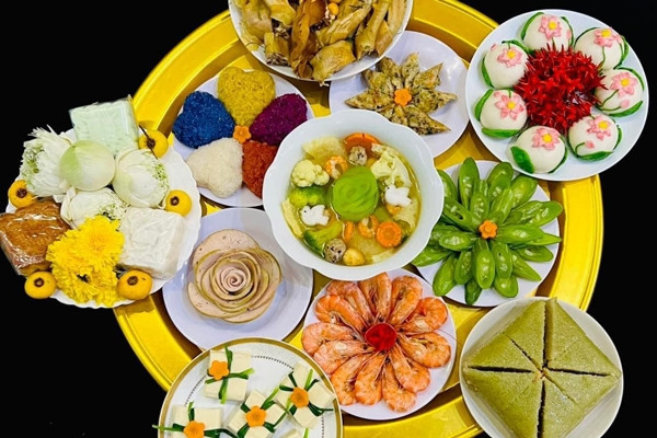 Mâm cúng gia tiên đầy đủ cho Rằm tháng 7