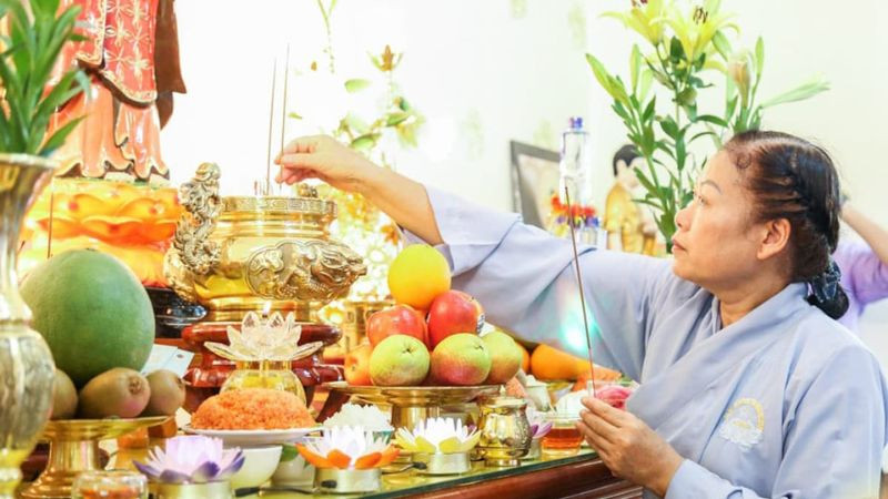Mâm cúng Rằm tháng 5 đầy đủ và thịnh soạn