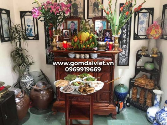 Mâm lễ vật chuẩn bị cho văn khấn ngày hội làng tại nhà