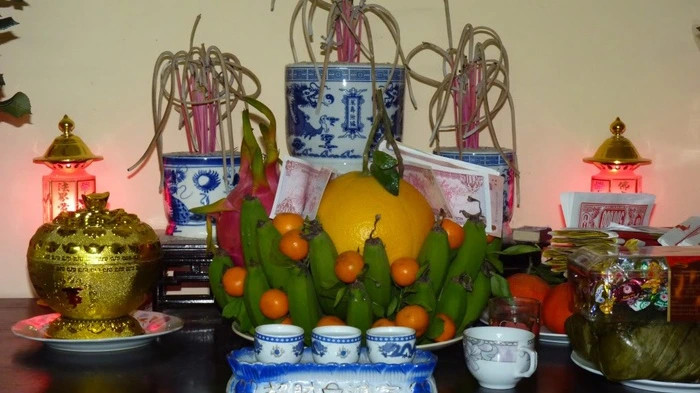 Mâm lễ vật cúng văn khấn Rằm tháng 12 đầy đủ và trang trọng