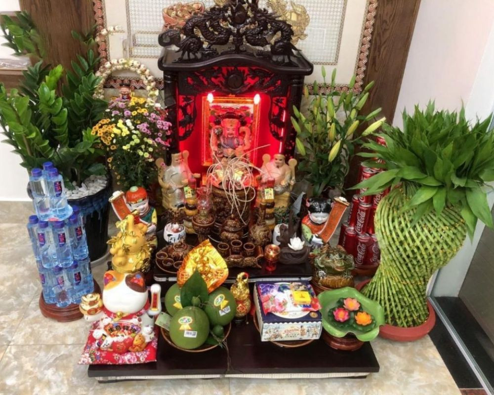 Những sai lầm cần tránh khi bao sái bàn thờ Thần Tài