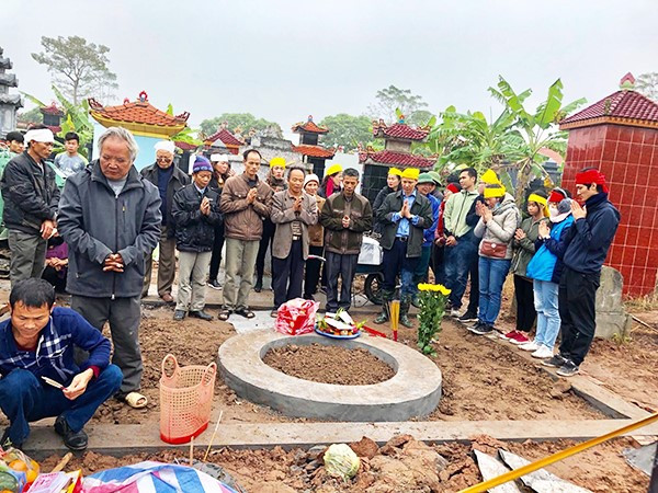 Văn khấn bốc mộ cải táng