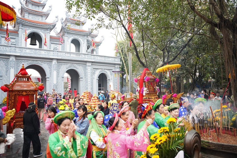 Văn khấn Quan Lớn Tuần Tranh - Lưu ý khi dâng lễ