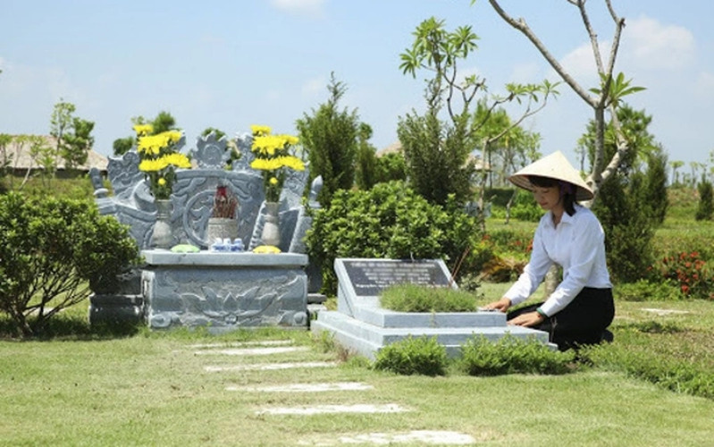 Văn khấn thắp hương ngoài mộ dịp Thanh Minh
