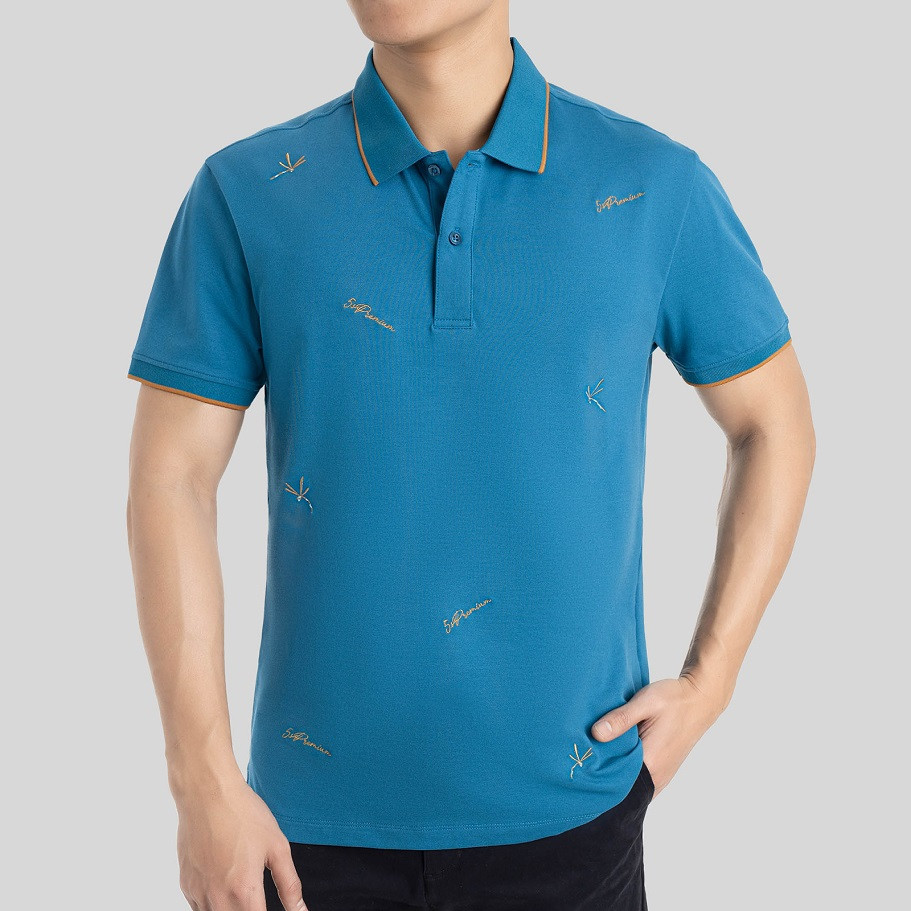 Áo màu xanh dương tương sinh với mệnh Mộc của người sinh năm 2011, biểu tượng của sự bình an