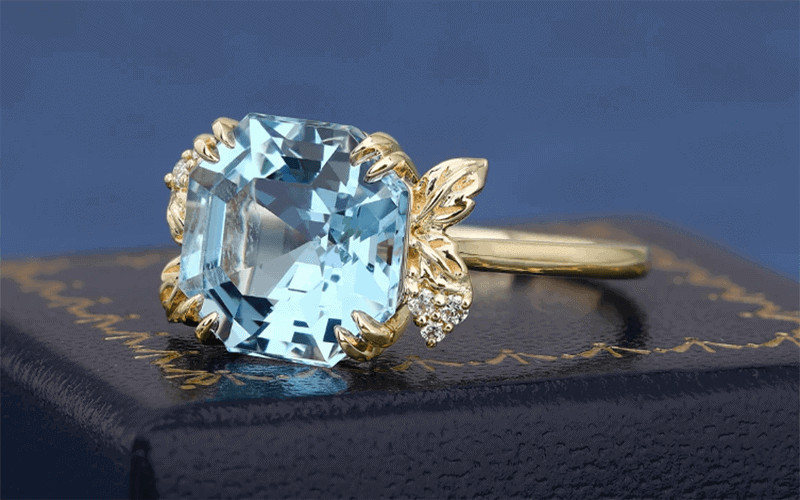 Aquamarine là loại đá rất hợp với nữ Quý Mùi, nó có thể hỗ trợ hóa giải tiêu cực từ sao La Hầu hiệu quả