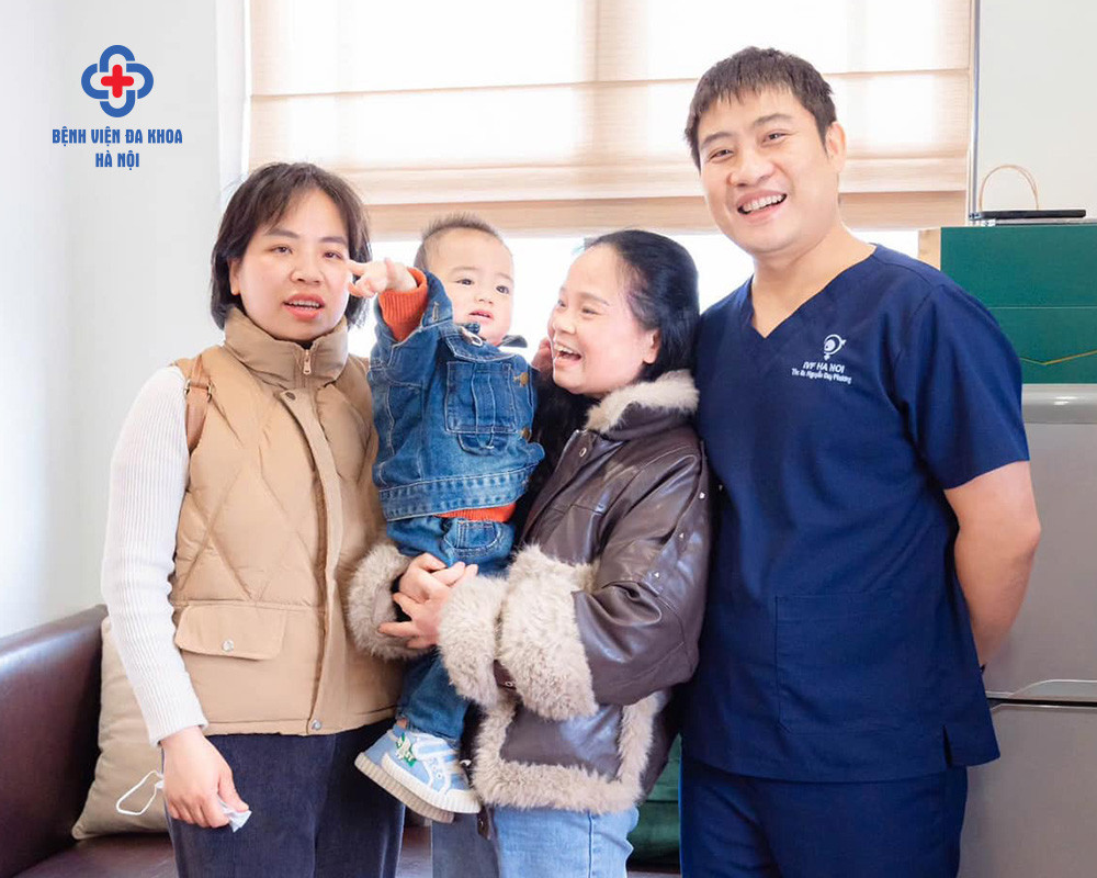 Bác sĩ tư vấn về kế hoạch sinh con năm 2026