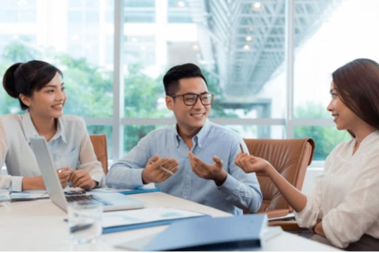 Cặp đôi thể hiện sự gắn kết và chung thủy trong tình yêu, phản ánh đặc điểm của người thuộc cung Kim Ngưu 27/4.