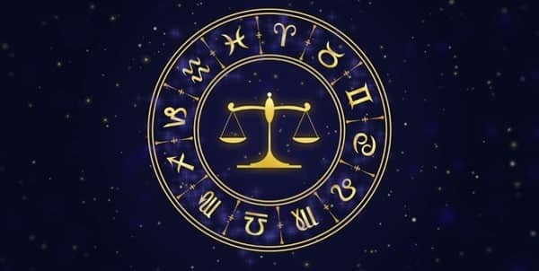 Cặp đôi tìm thấy sự đồng điệu nhờ bói tình yêu theo cung hoàng đạo phần trăm