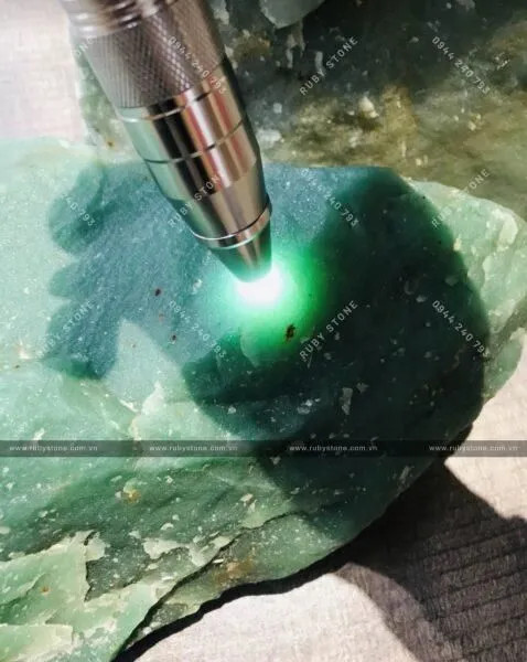 Cấu trúc tinh thể thạch anh Dulong