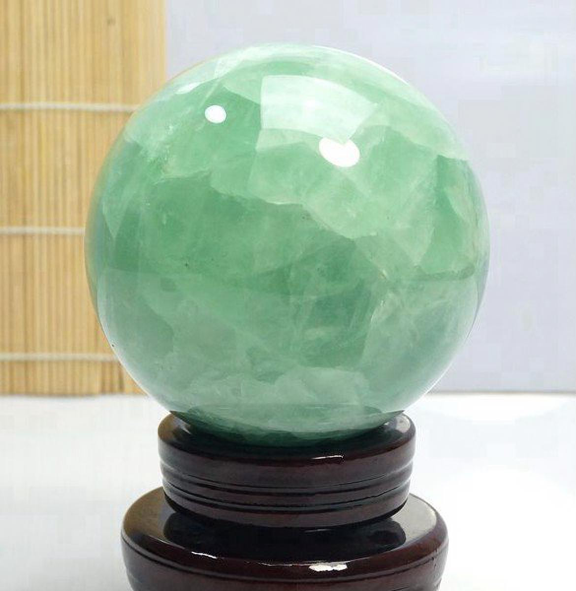 Cụm đá phong thủy tự nhiên màu xanh lá cây, sắc Mộc, thích hợp trưng bày trong nhà Kỷ Hợi 1959 và Ất Hợi