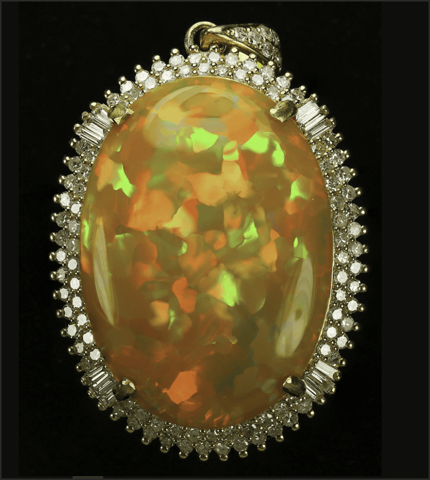 Đá Opal màu vàng mang lại tài lộc, may mắn, và thu hút những điều tốt đẹp