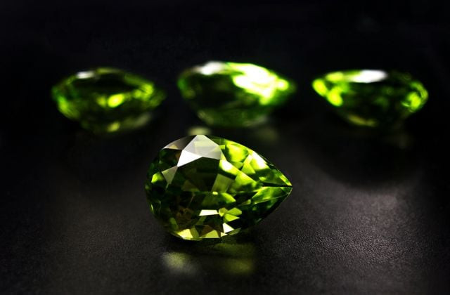 Đá Peridot mang lại sự bình an, chữa lành tinh thần và cân bằng cảm xúc