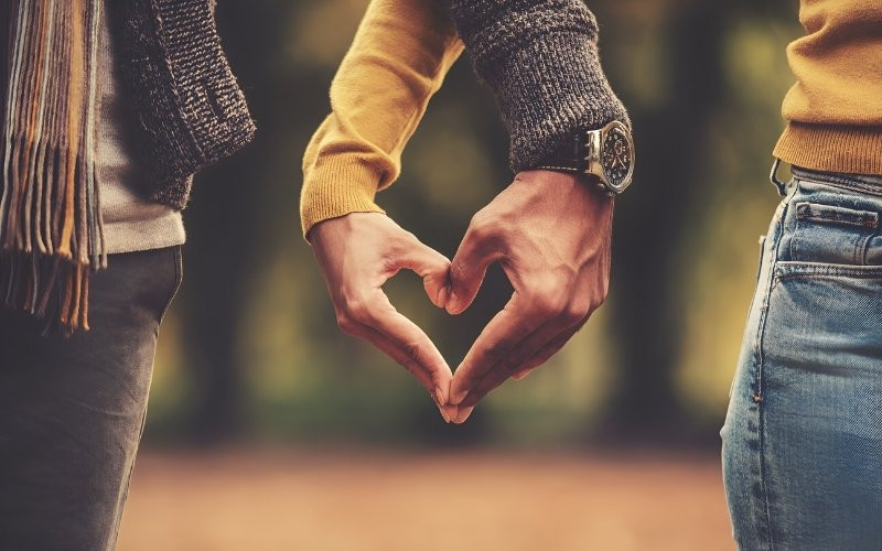Điều quan trọng nhất vẫn là tình yêu và sự cam kết mà hai bạn dành cho nhau