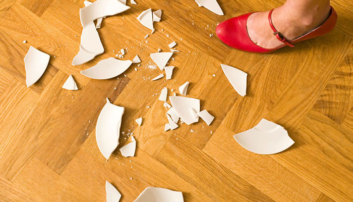 Gia đình quây quần, giữ không khí hòa thuận tránh điều kiêng kỵ đêm giao thừa.