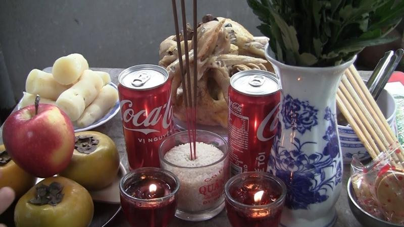 Mâm lễ vật cúng chuồng trại gà đầy đủ và trang trọng