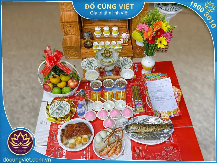 Mâm lễ vật cúng Thần Tài Thổ Địa với các món mặn truyền thống