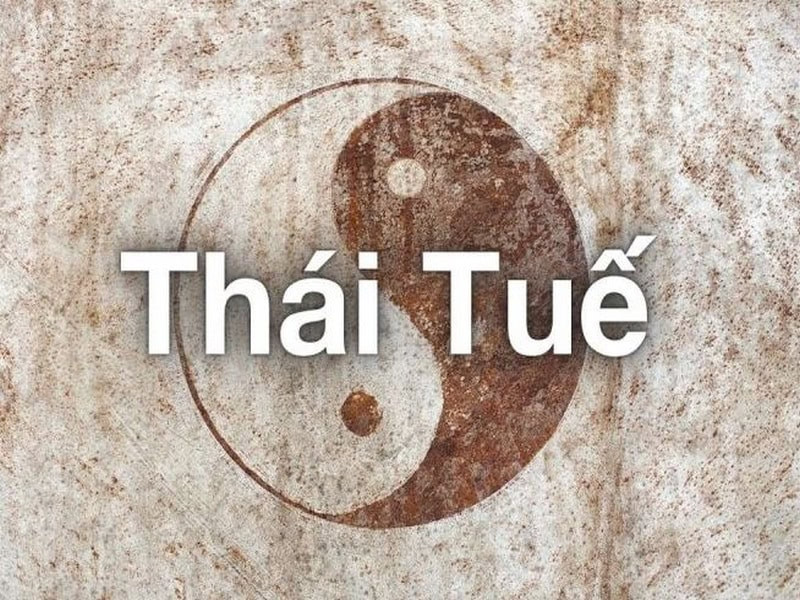 Nam Đinh Hợi phạm hạn Thái Tuế và cách hóa giải trong tử vi năm 2025
