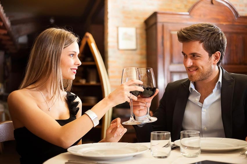 Nét bí ẩn và tiêu chuẩn cao của cung Bọ Cạp nữ trong tình yêu, một trong top 5 cung hoàng đạo nữ khó tán đổ nhất