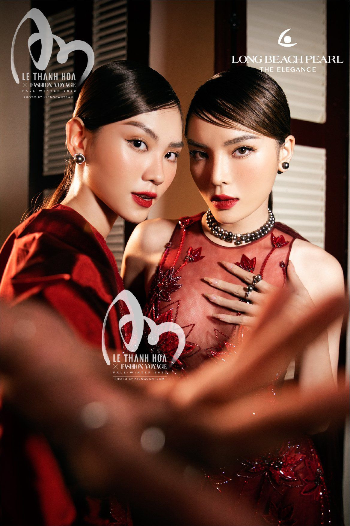 Ngọc trai có ánh màu xanh lá cây, hồng