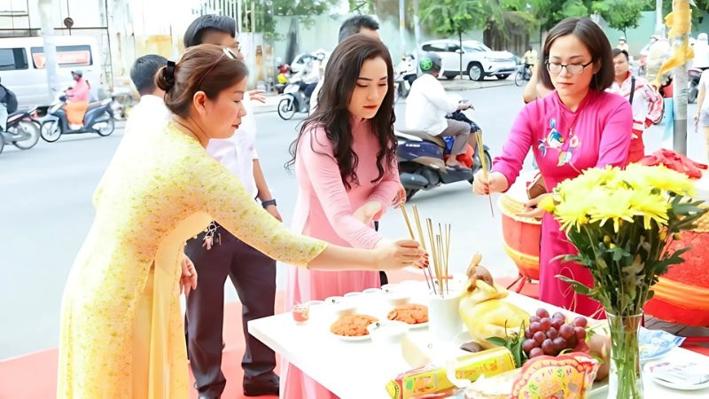 Người Nên Đứng Ra Cúng Lễ Tạ Đất