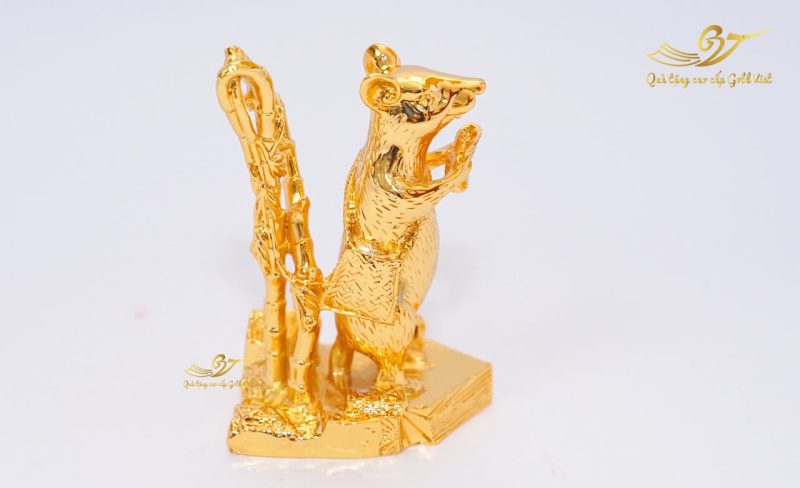 Người nữ tuổi Giáp Tý 1984 mệnh Hải Trung Kim