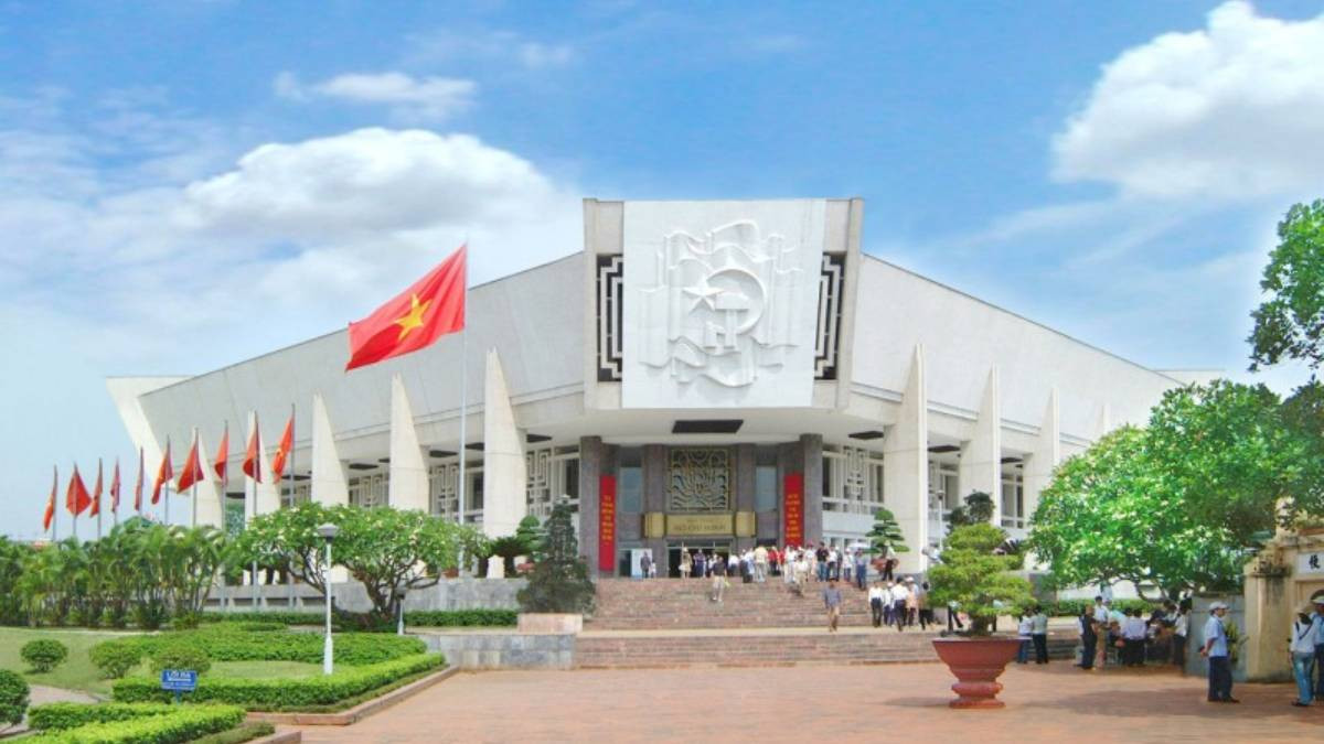 Những sự kiện quan trọng vào ngày 25 tháng 11