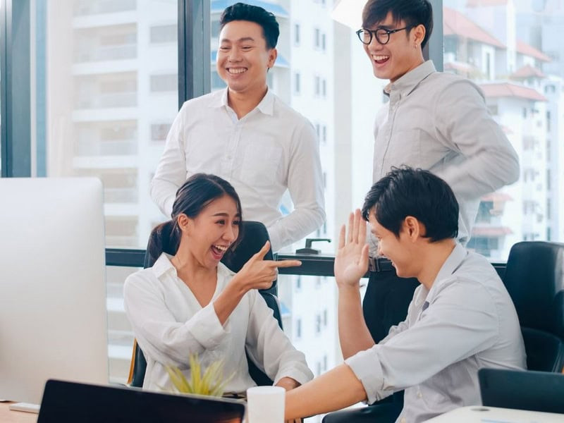 Phát triển kỹ năng mềm và xây dựng mối quan hệ trong sự nghiệp của nam mạng Giáp Tuất 2026.