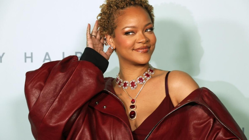 Rihanna, một đại diện nổi tiếng của cung hoàng đạo Song Ngư, với phong cách nghệ thuật độc đáo