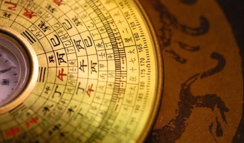 Sách về tử vi phong thủy là bộ môn huyền học được quan tâm