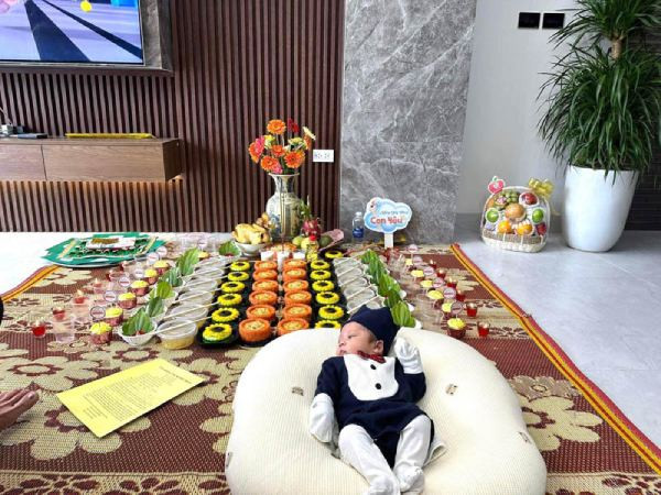 Tính ngày làm lễ thôi nôi theo âm lịch