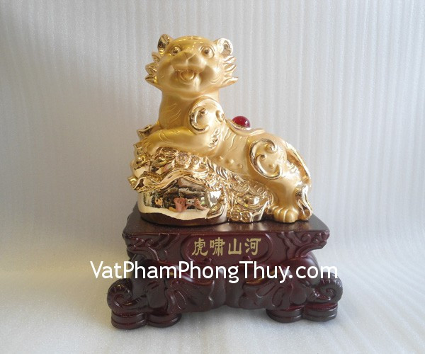 Tượng hổ vàng uy nghi, giúp Nữ Bính Dần 1986 thu hút tài lộc, bình an trong mọi việc