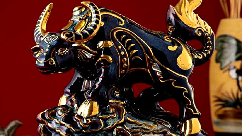 Tượng trâu phong thủy mang lại tài lộc cho người tuổi Đinh Sửu