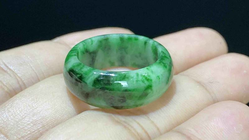 Vẻ đẹp tự nhiên của ngọc cẩm thạch xanh chất lượng