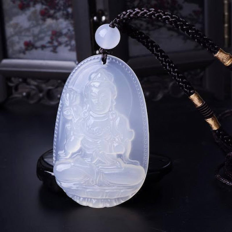 Vòng tay Phật bài mã não trắng mang ý nghĩa tâm linh sâu sắc