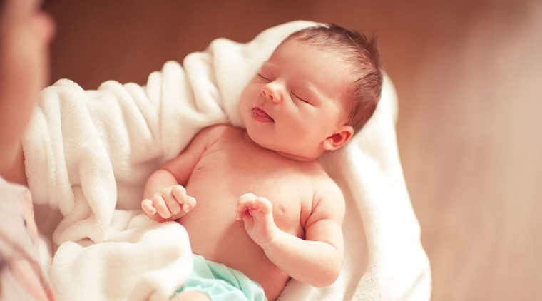 Bàn chân bé Quý Mão 2023 tượng trưng cho khởi đầu mới, vận mệnh may mắn