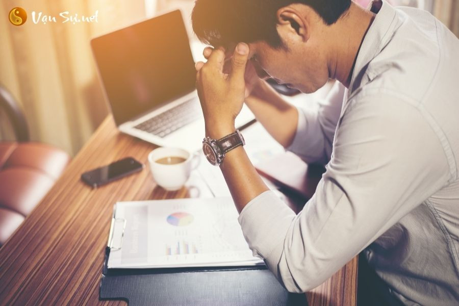 Các giai đoạn thử thách trong tử vi nam mạng 2002