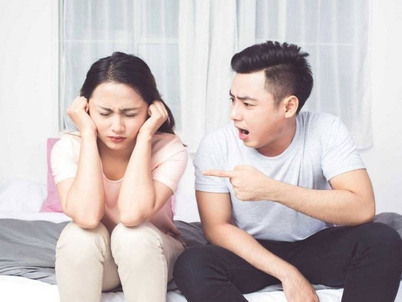Cặp đôi nữ Kỷ Mão 1999 vượt qua thử thách tài chính và thời gian trong hôn nhân năm 2026.