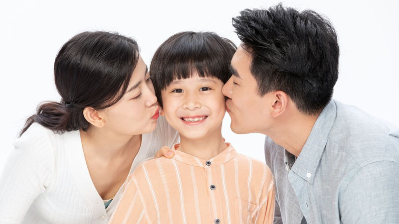 Cha mẹ hướng dẫn con trai tự lập và chịu trách nhiệm là một cách làm gì khi con trai đến tuổi dậy thì