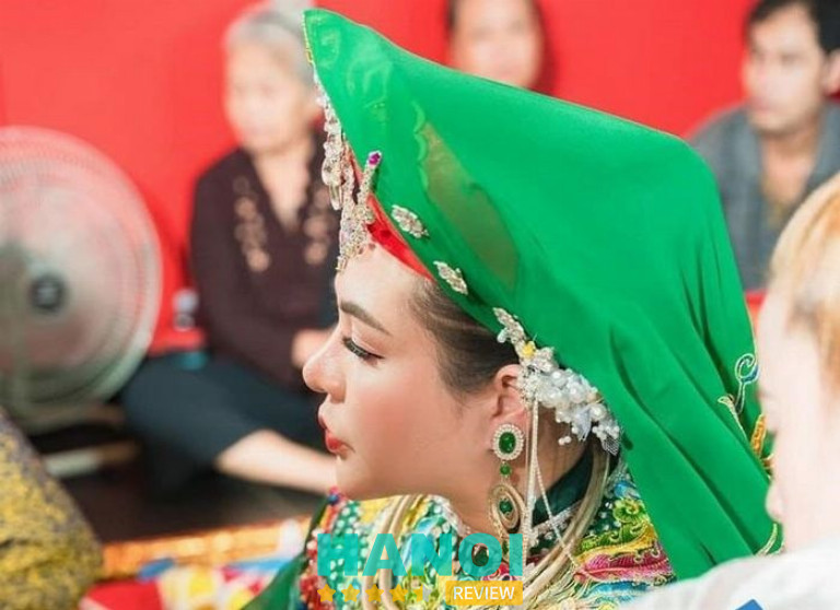 Cô Hằng Thiên xem tử vi tướng số Hà Nội