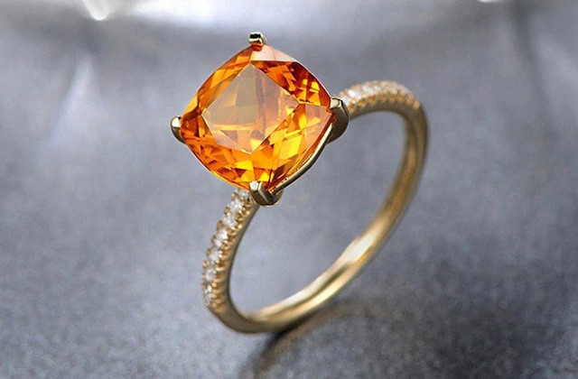 Đá Citrine với năng lượng tích cực như ánh nắng mặt trời