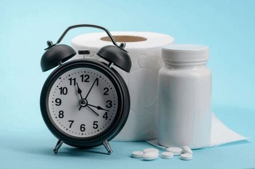 Đảm bảo tính nhất quán khi dùng thuốc huyết áp vào giờ cố định mỗi ngày