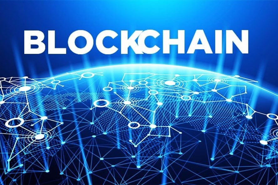 Giao diện một nền tảng tiền điện tử với các biểu đồ và số liệu, hỗ trợ chuyển tiền từ ví blockchain sang Binance